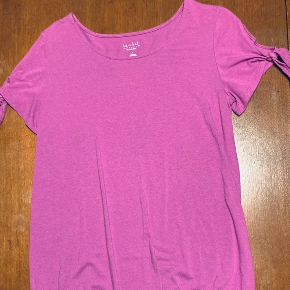 🍀 3/$12. Maternity casual tee